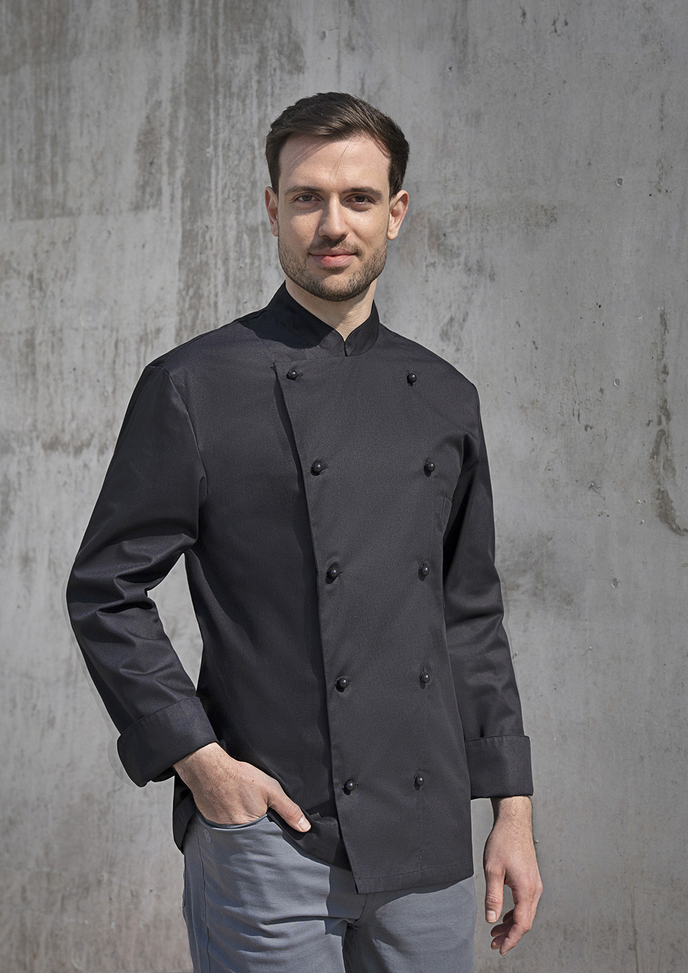 Karlowsky Kochjacke Thomas in Schwarz – Modellansicht