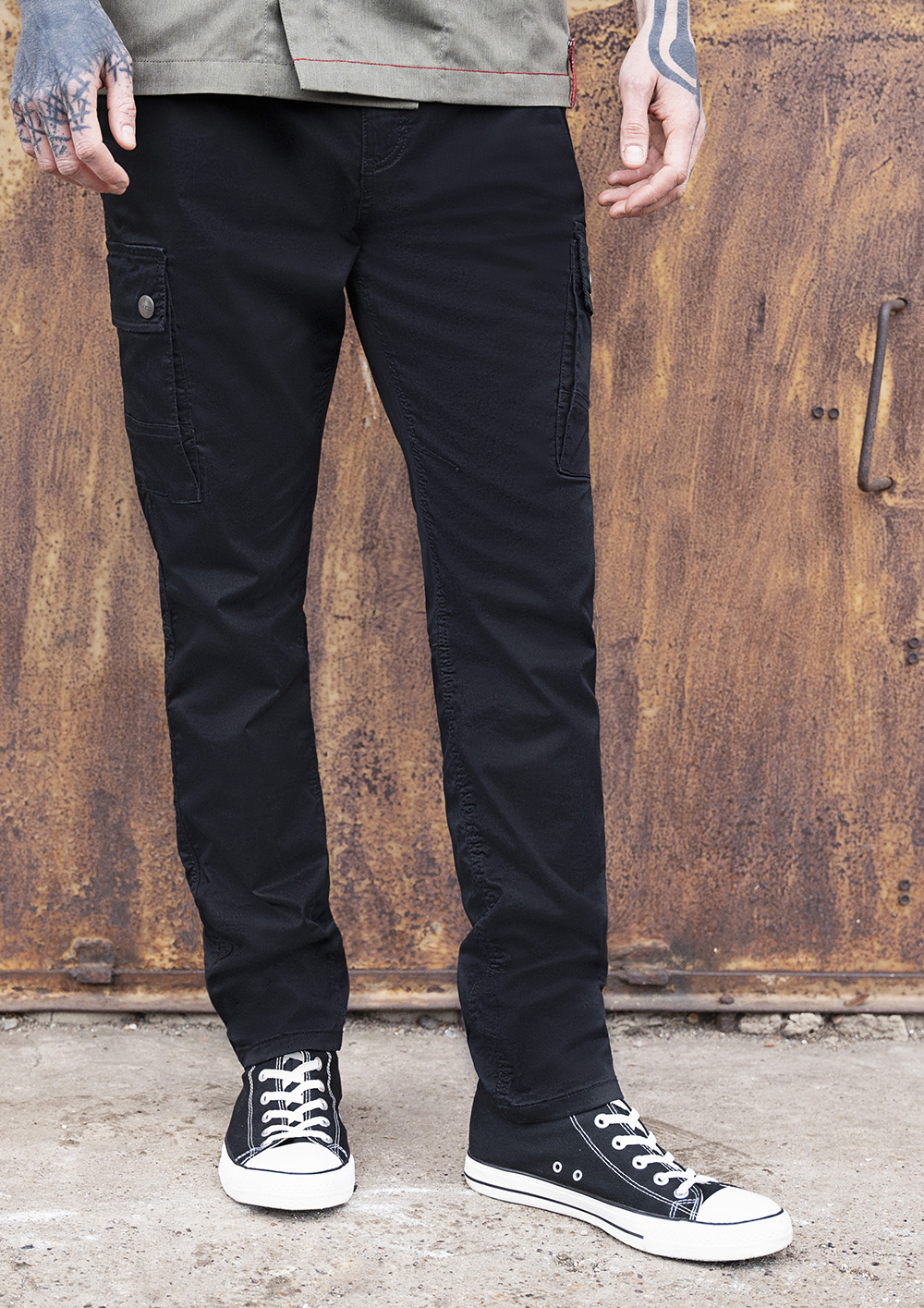 Herren Cargohose ROCK CHEF®-Stage2 in Schwarz – Modellansicht