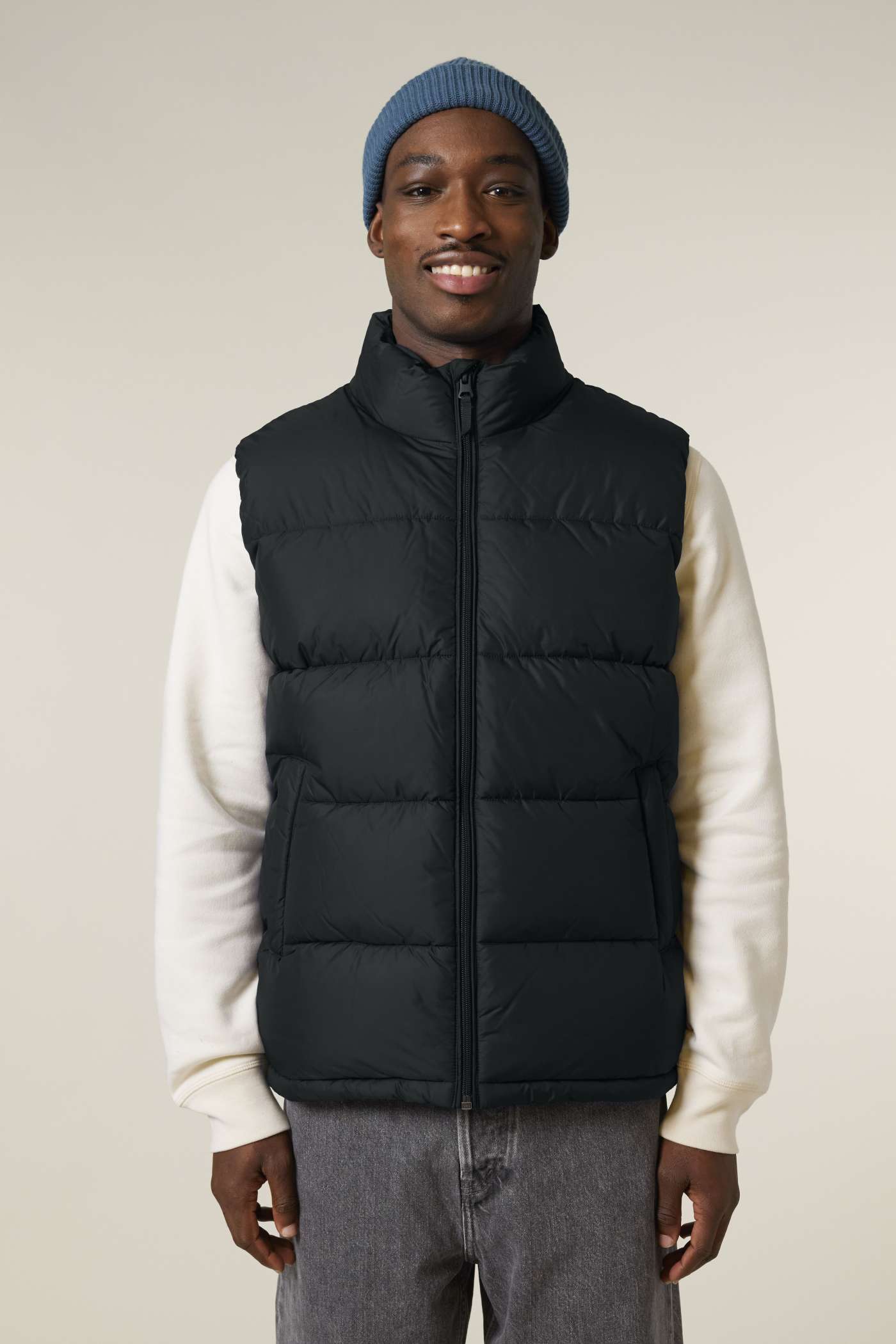 Stanley Stella Puffer Gilet am Modell