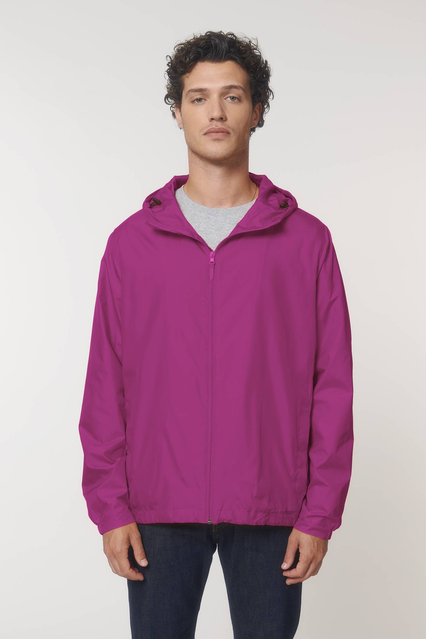 Stanley Stella Commuter Windbreaker am Modell