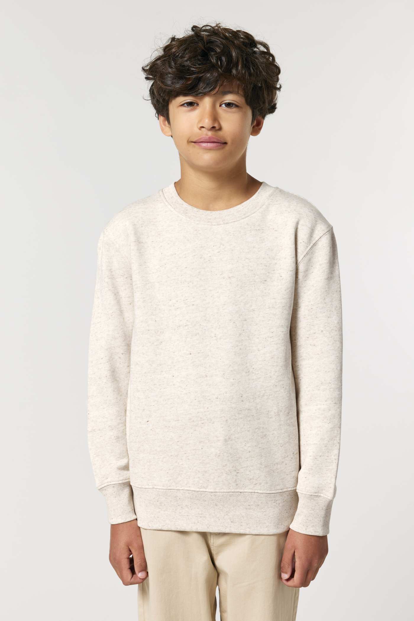 Stanley Stella Mini Changer 2.0 Kinder-Sweatshirt am Modell