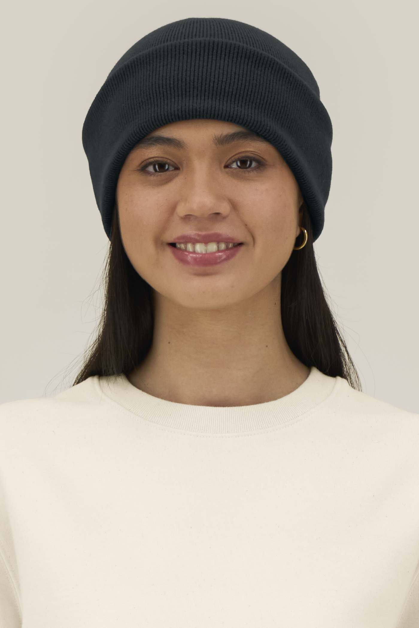 Stanley Stella Rib Beanie 2.0 am Modell, Damen