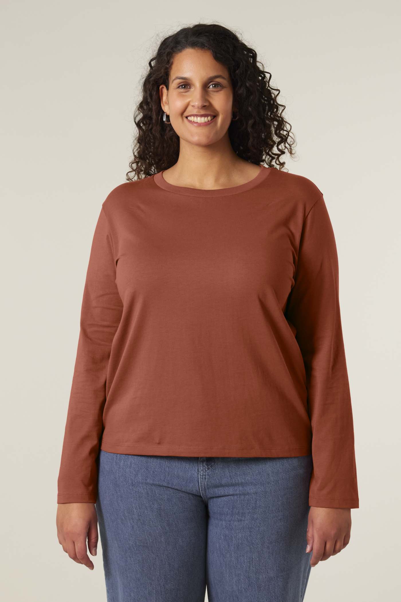 Stanley Stella Stella Muser Long Sleeve am Modell